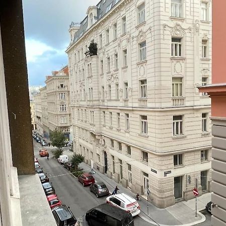 Mariahilfer Street Apartment เวียนนา ภายนอก รูปภาพ